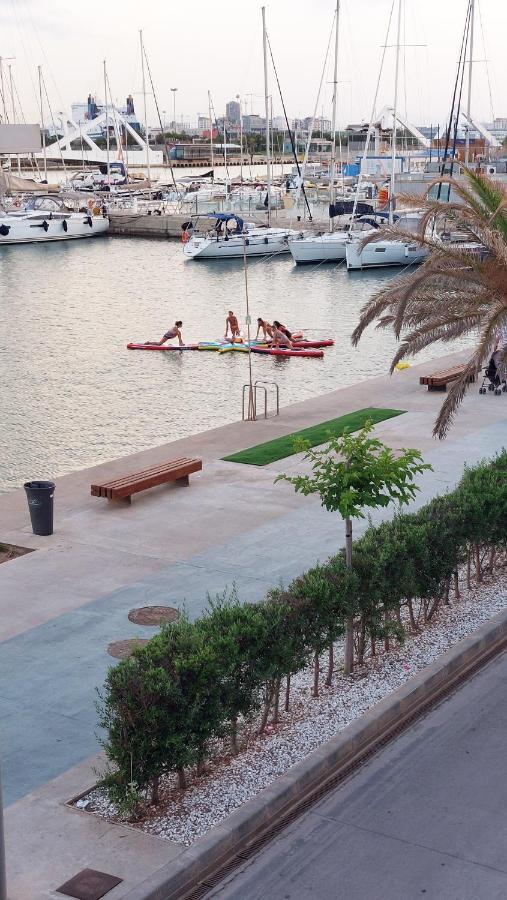 Autentico Velero En Valencia Exterior photo